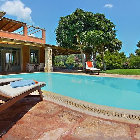 Vouliagmeni Villa Athena Ruang foto
