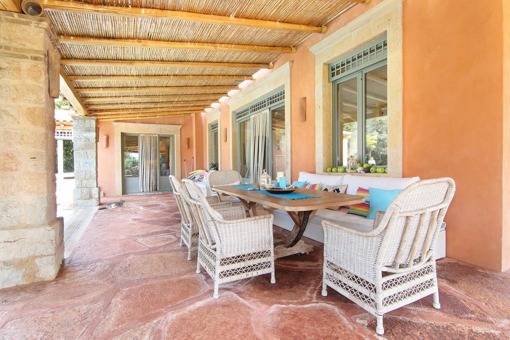 Vouliagmeni Villa Athena Bagian luar foto
