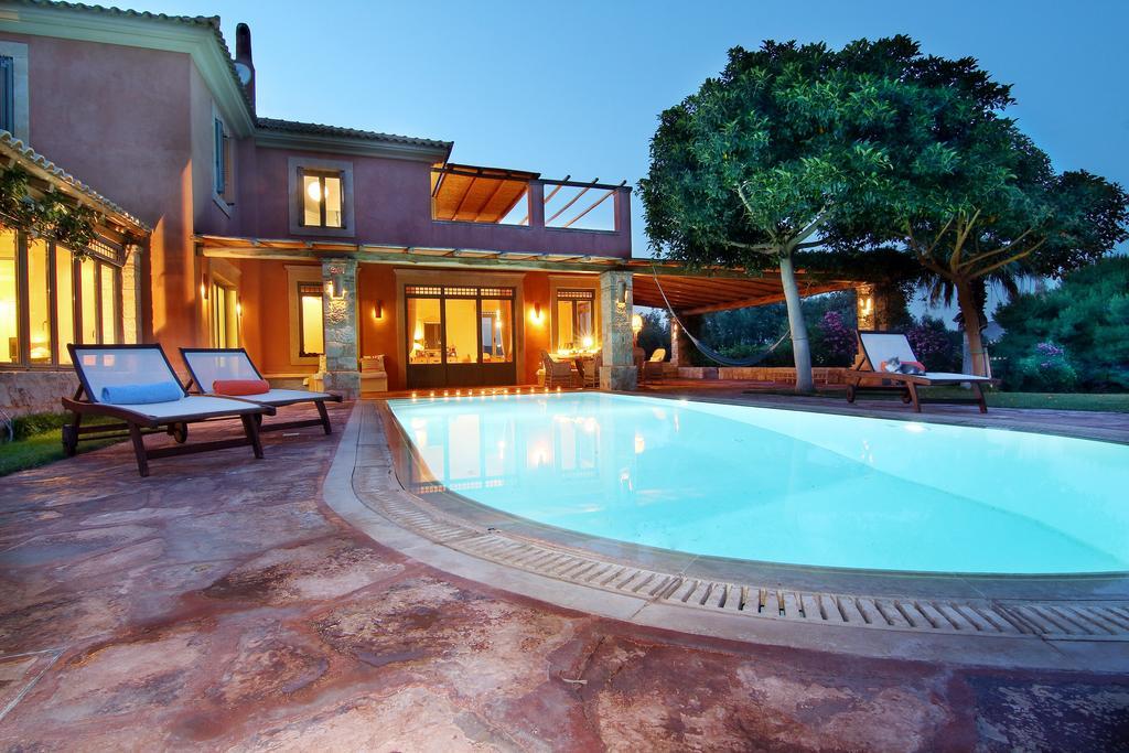 Vouliagmeni Villa Athena Bagian luar foto