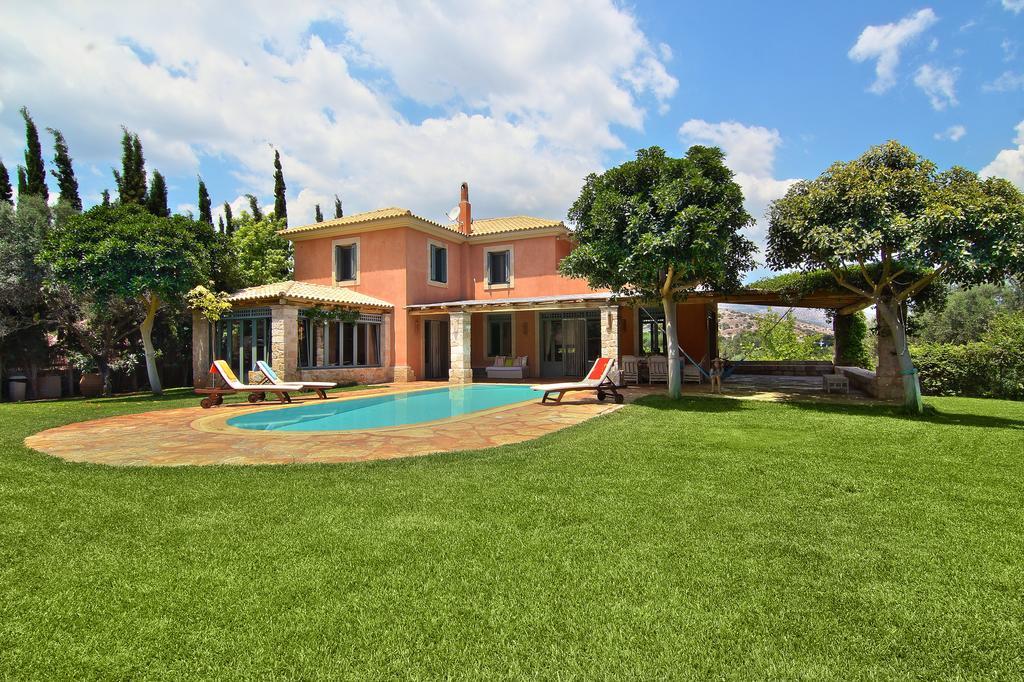 Vouliagmeni Villa Athena Bagian luar foto